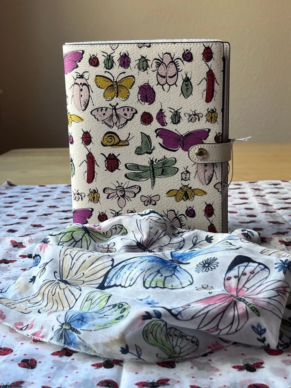 🪲🐜🦋🐌 COACH NOTEBOOK WITH CREATURE PRINT 🐞🦟🪳🦗 NWT 🪲🦋🐌🪳